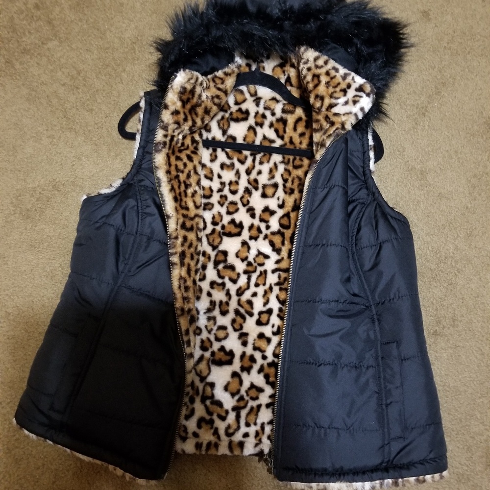 Fur vest